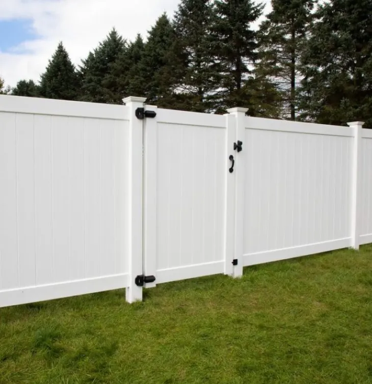 Vinyl Walk & Drive Gates